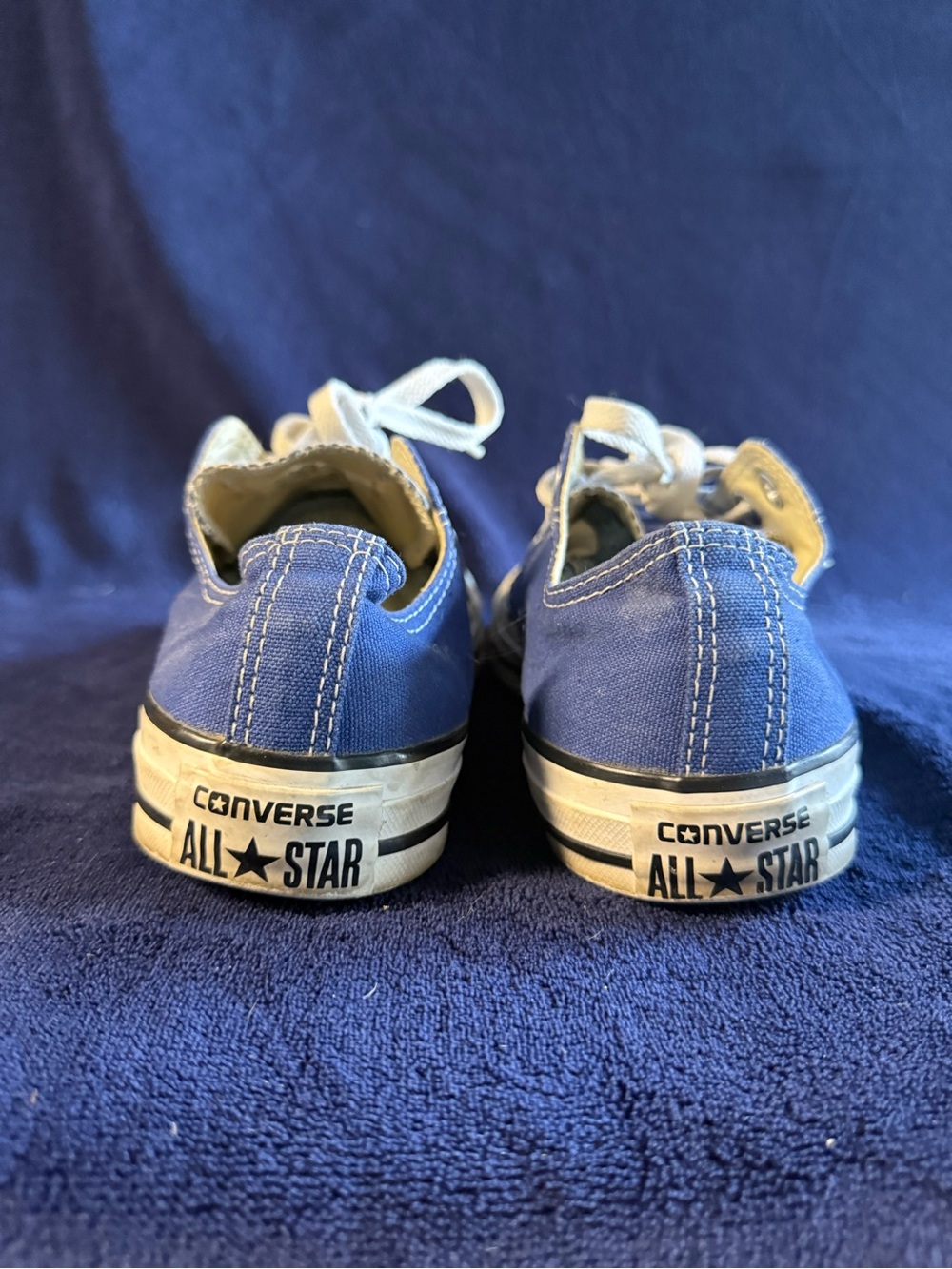 Converse Kids Low Top Sneakers in Blue with White Accents - Picture 4 of 5